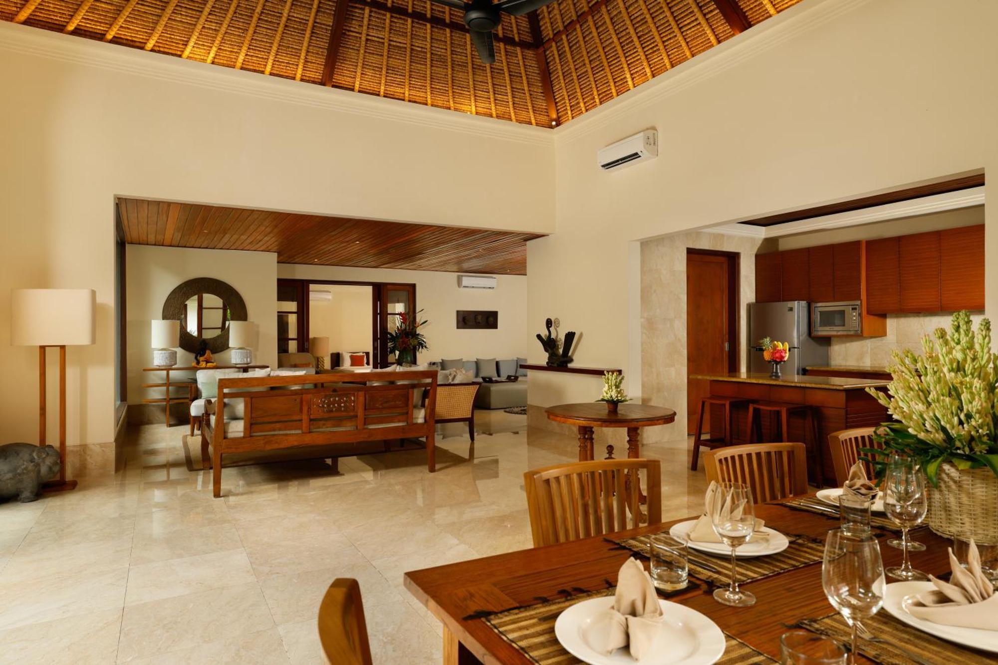 Jimbaran Beach Villas By Nakula Exterior photo